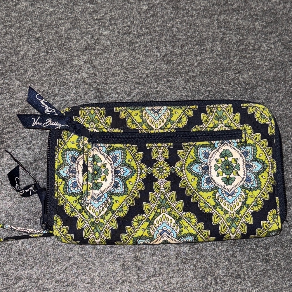 Vera Bradley Wristlet / Wallet